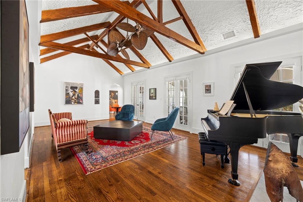 BURTWOOD - Residential