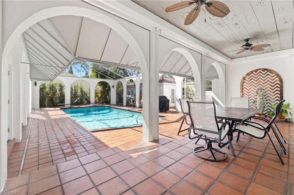 BURTWOOD - Residential