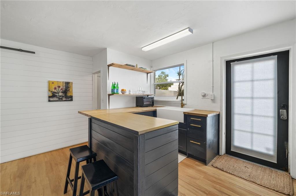 BURTWOOD - Residential