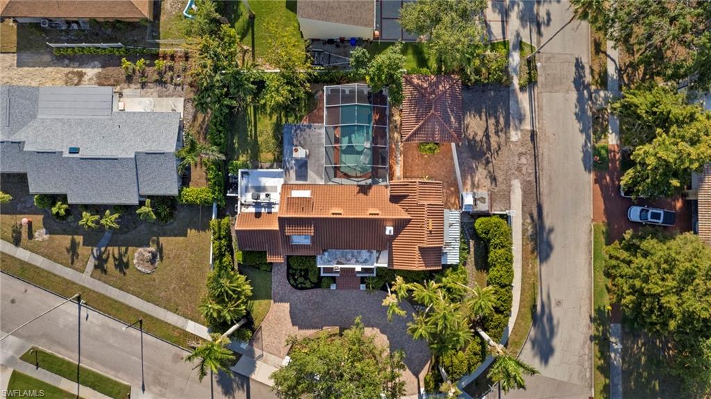 BURTWOOD - Residential