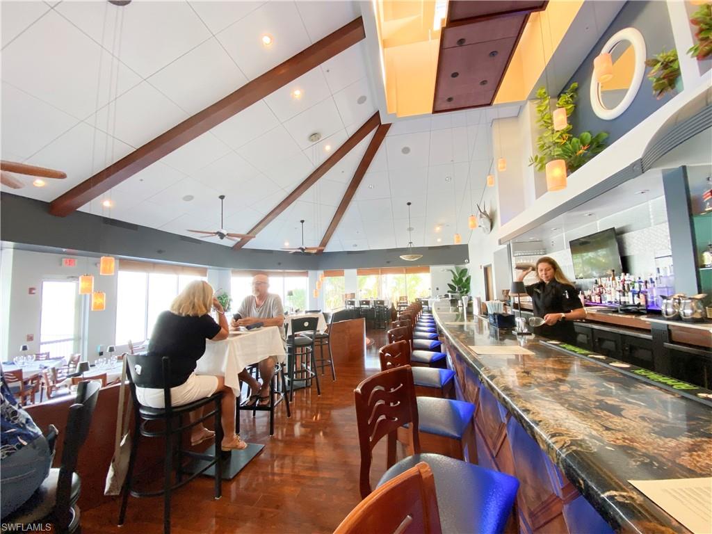 HYDE PARK - Residential Lease