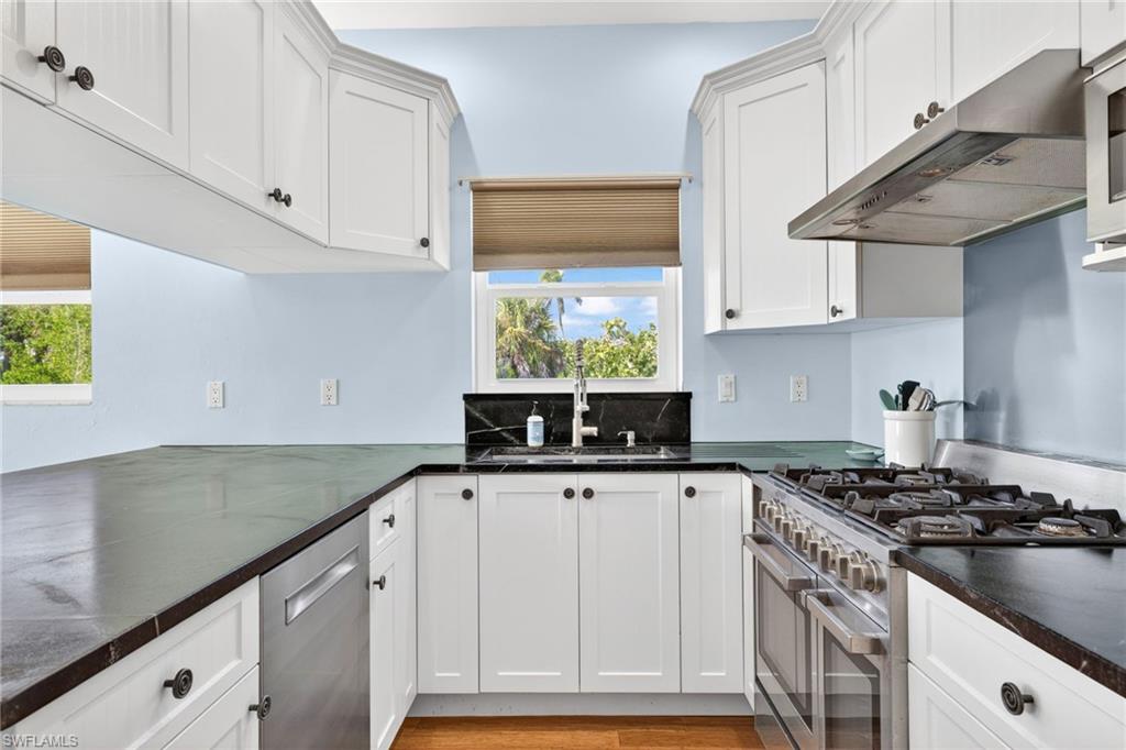 SANIBEL HIGHLANDS - Residential