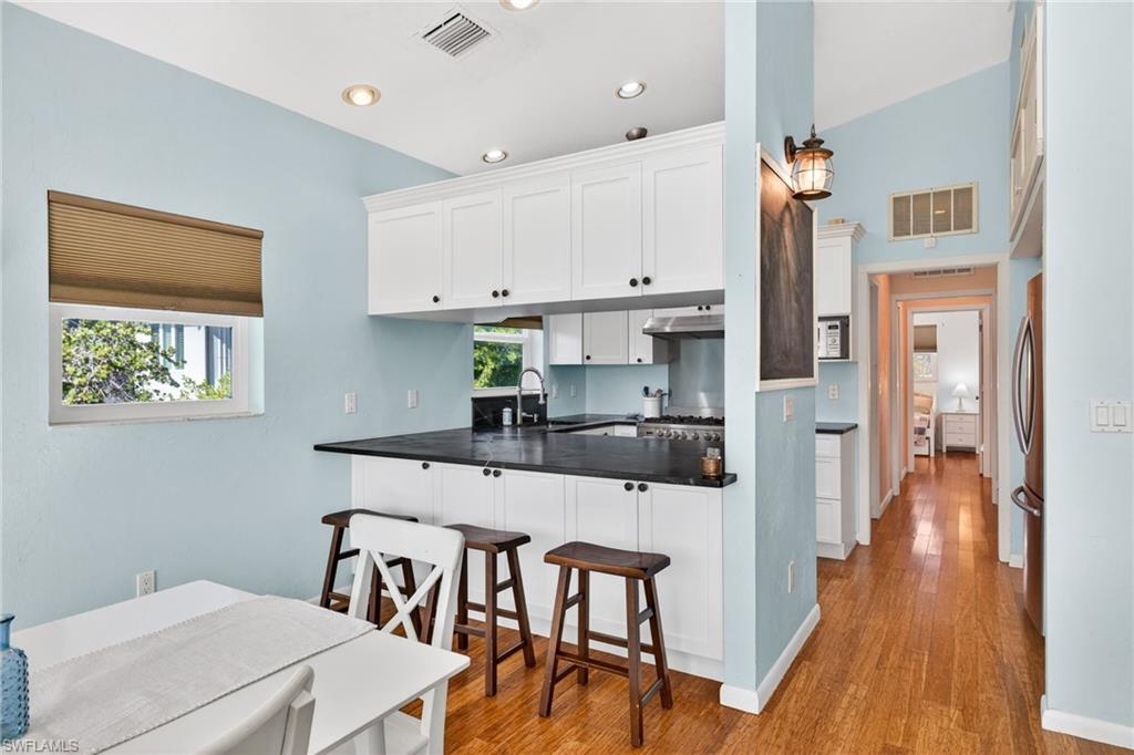 SANIBEL HIGHLANDS - Residential