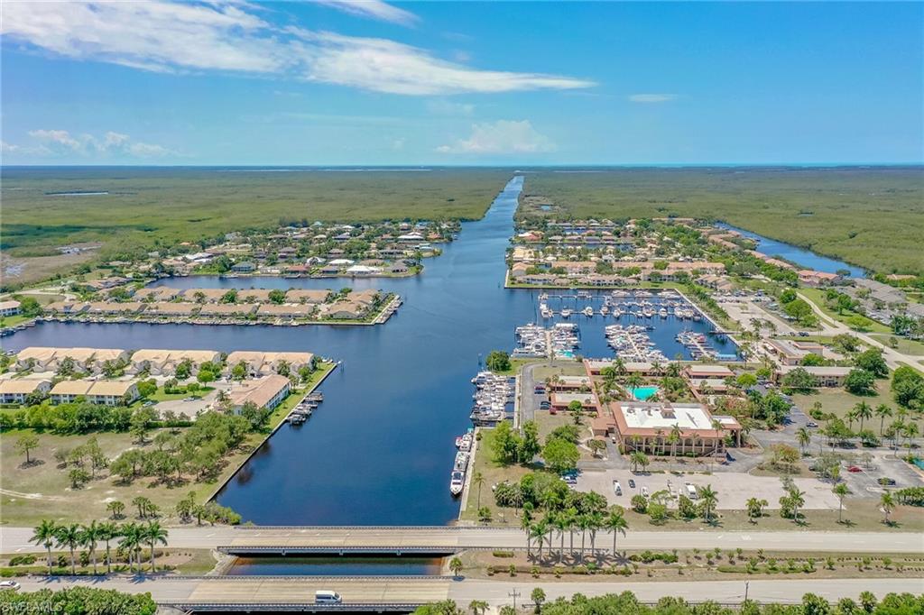 SUNSET CAY LAKES - Residential