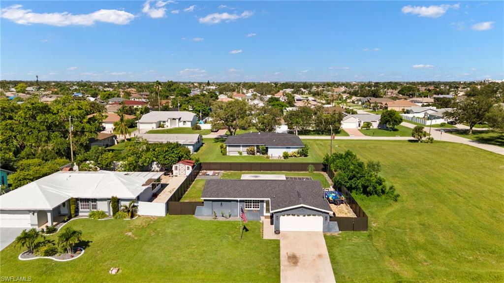 CAPE CORAL - Residential