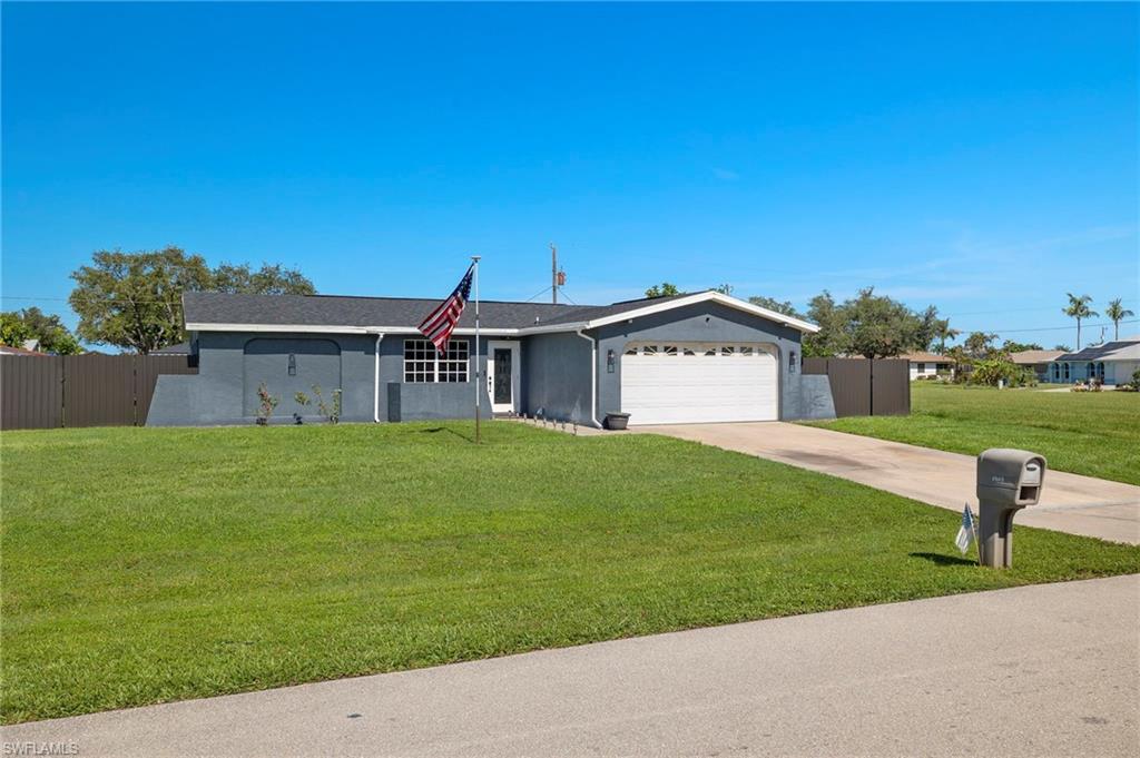 CAPE CORAL - Residential