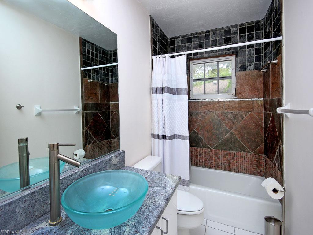 SANIBEL SHORES - Residential