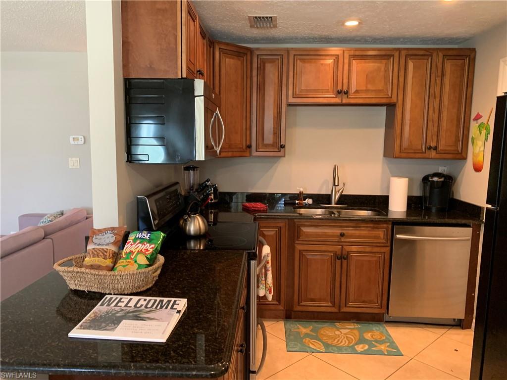 NAPLES PARK - Residential