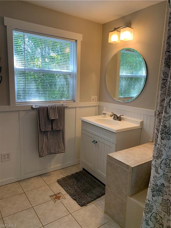 NAPLES PARK - Residential