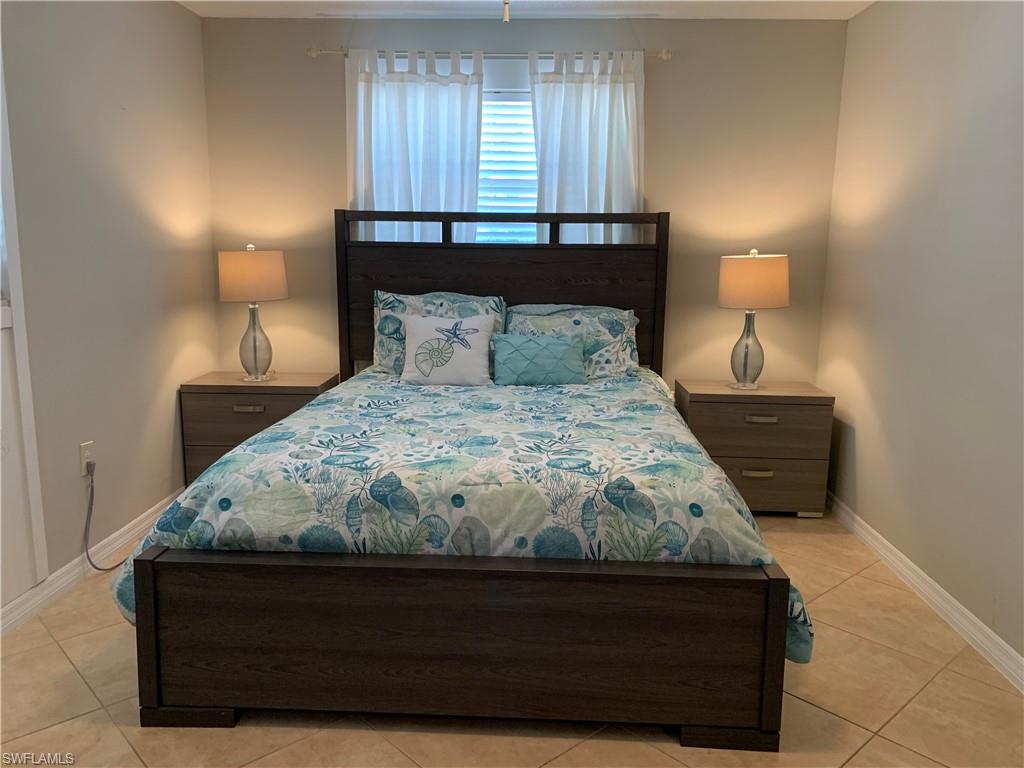 NAPLES PARK - Residential