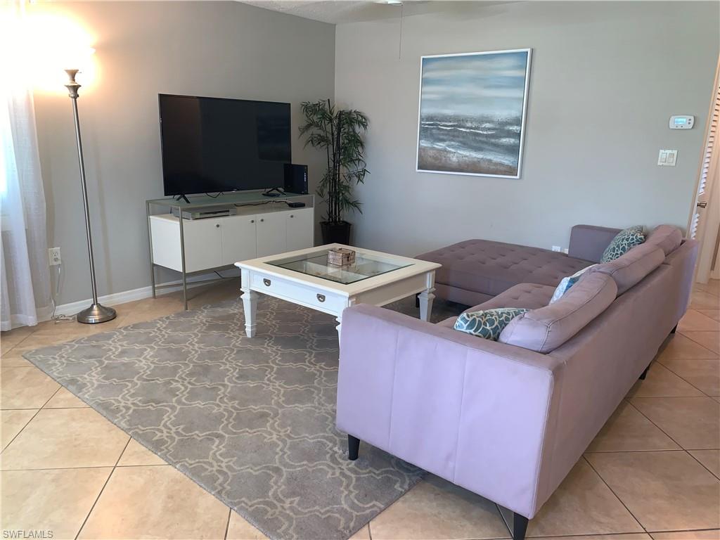 NAPLES PARK - Residential