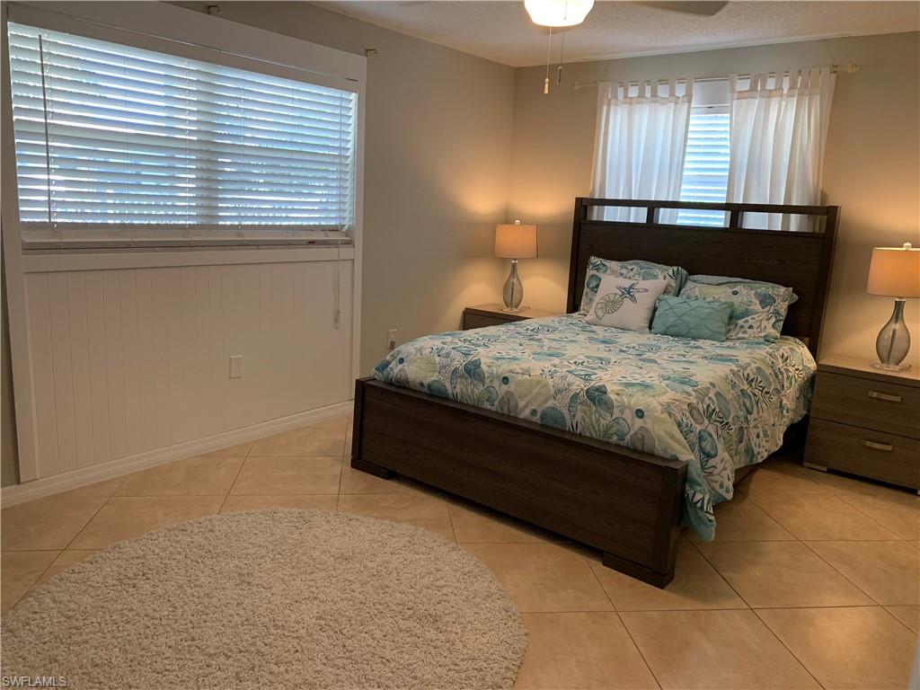 NAPLES PARK - Residential