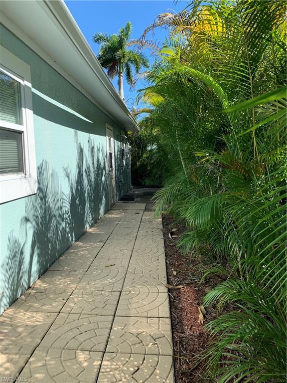 NAPLES PARK - Residential