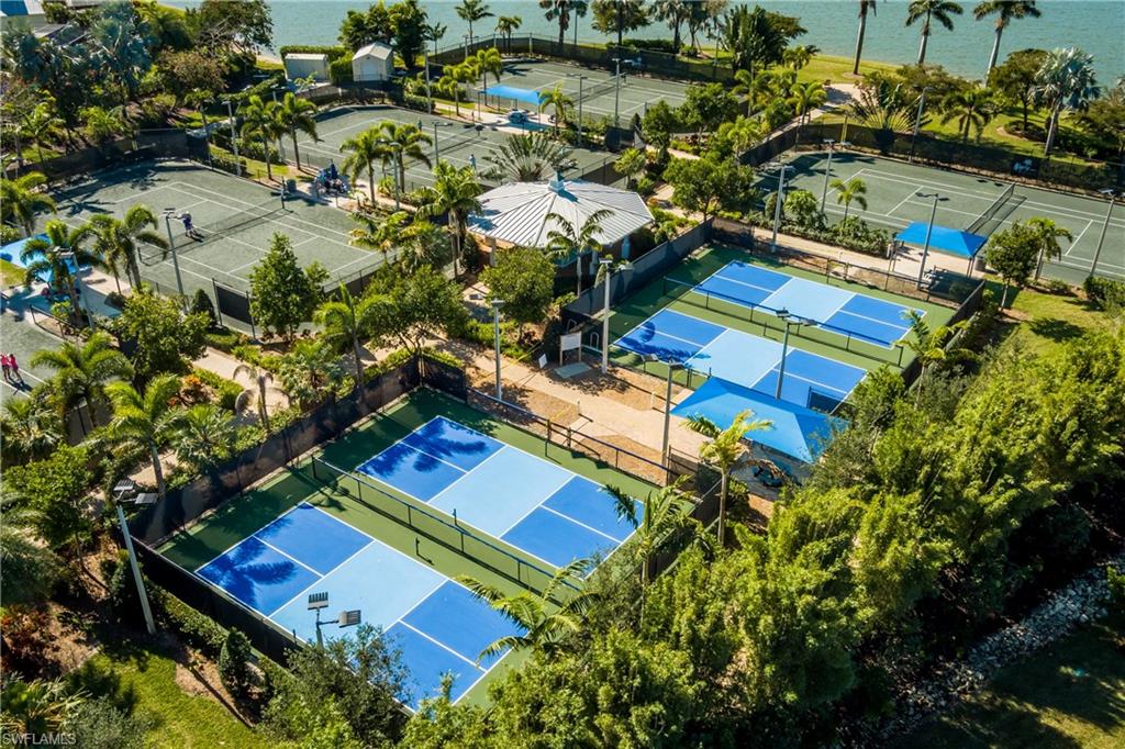 CORAL HARBOR - Residential