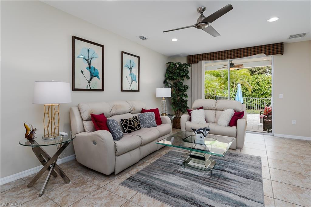 CORAL HARBOR - Residential