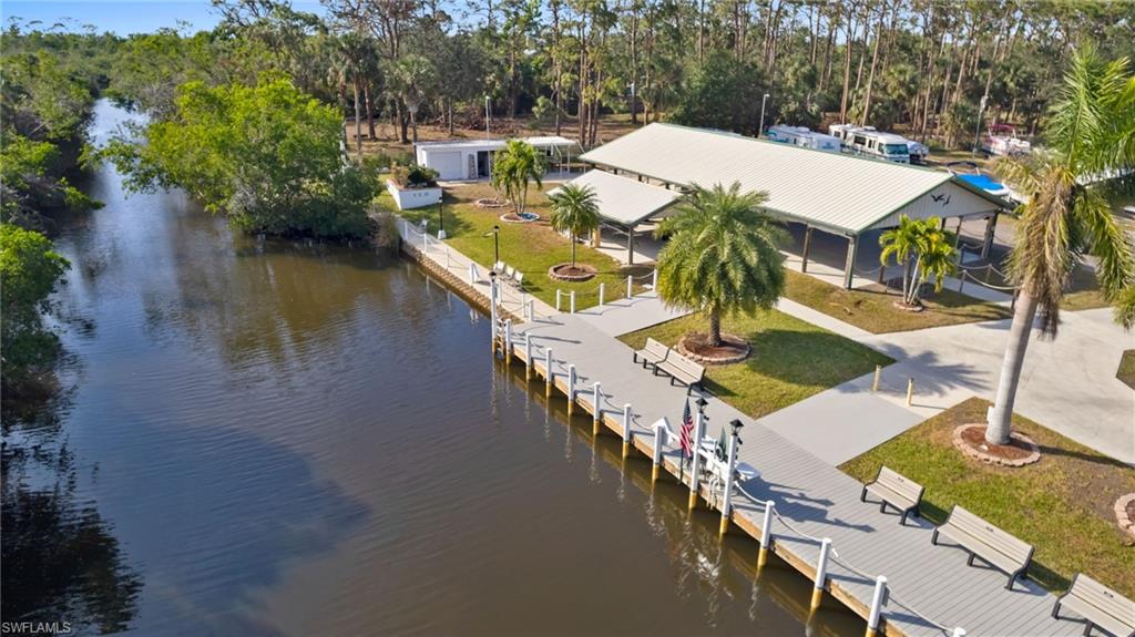 COACHLIGHT MANOR MOBILE HOME - Land