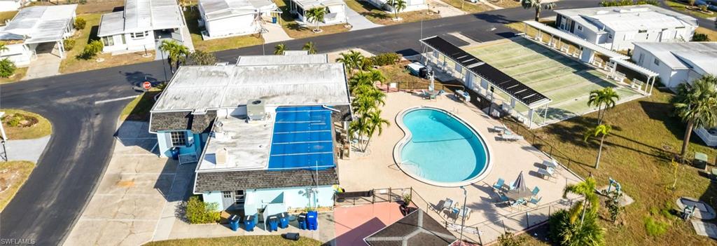 COACHLIGHT MANOR MOBILE HOME - Land