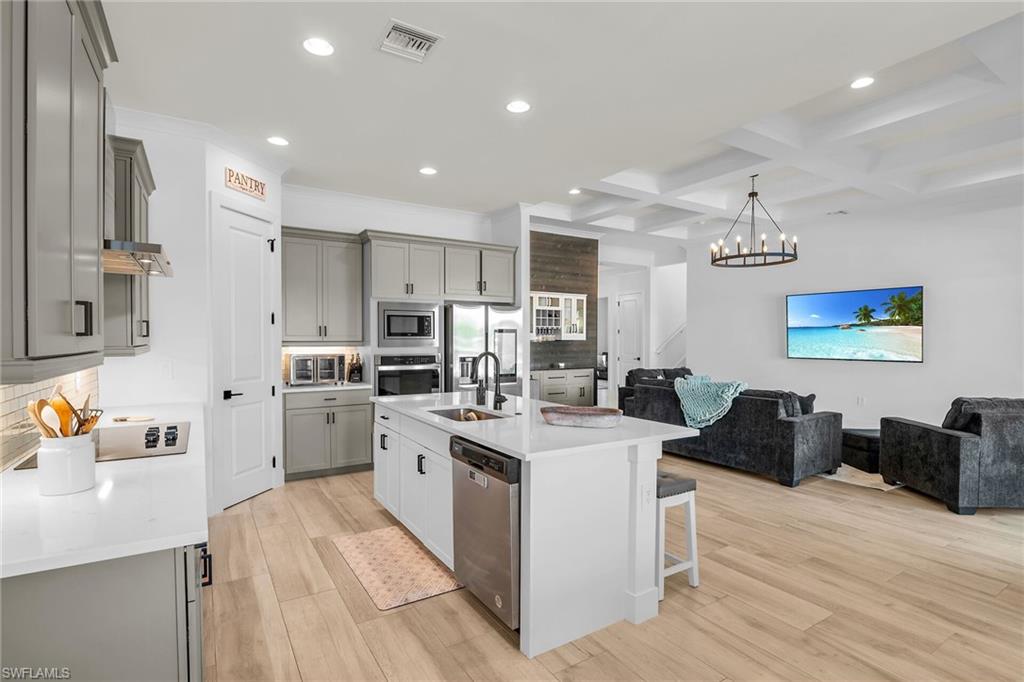 3697 Sapphire Cove CIR