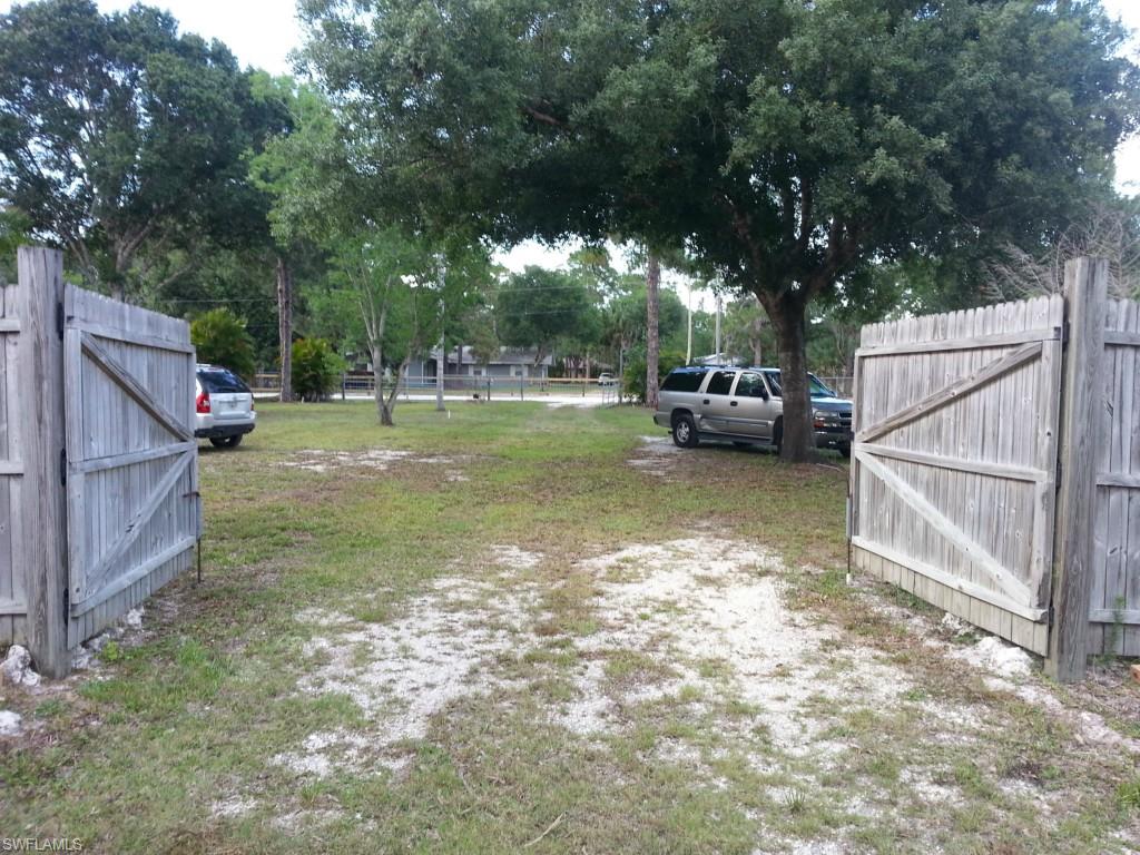 NORTH FORT MYERS PARK - Residential