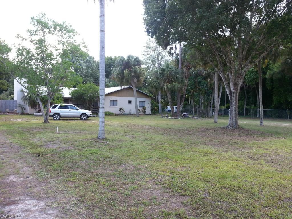 NORTH FORT MYERS PARK - Residential