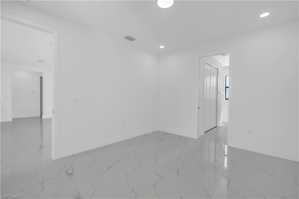 PORT CHARLOTTE - Residential