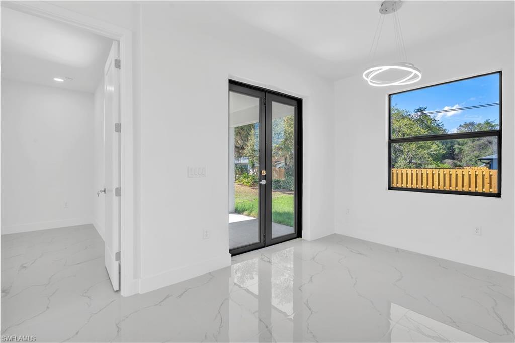 PORT CHARLOTTE - Residential