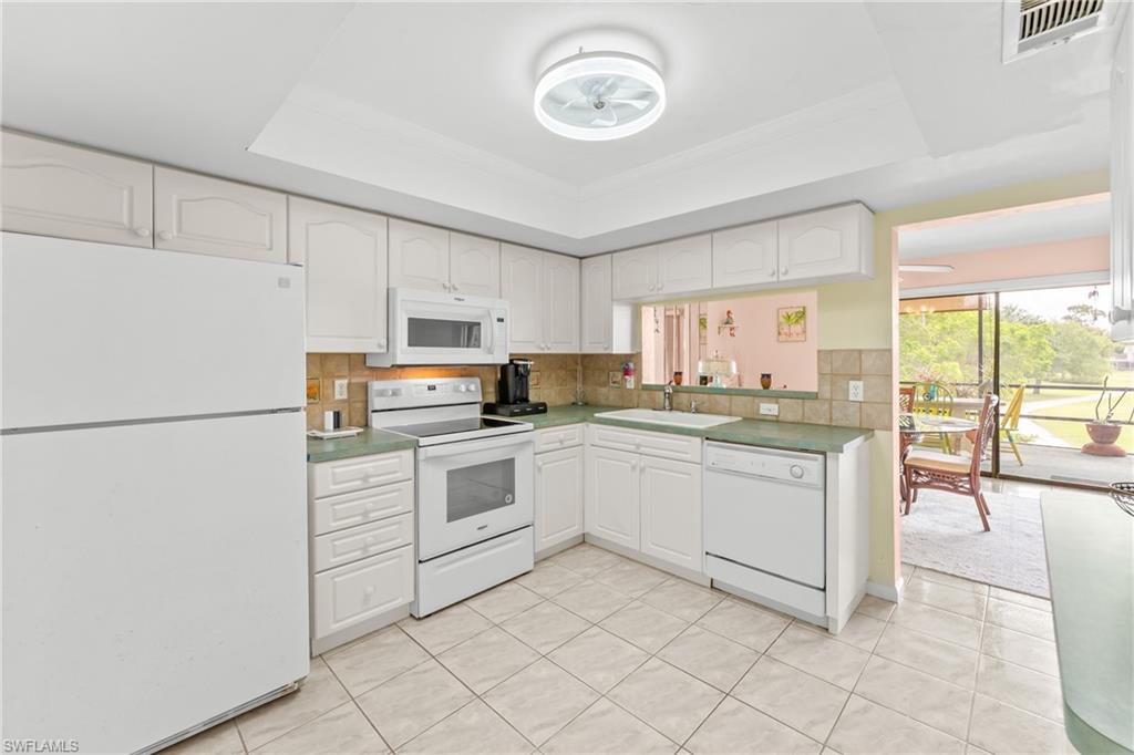 ST CLAIR GARDEN CONDO - Residential