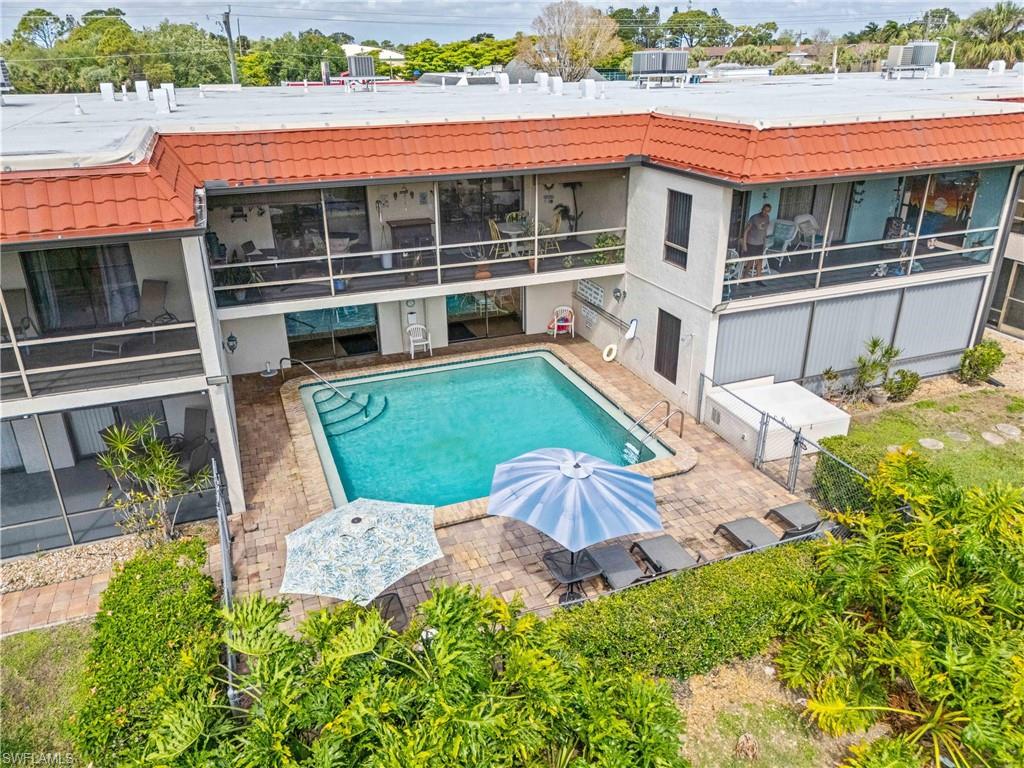 ST CLAIR GARDEN CONDO - Residential