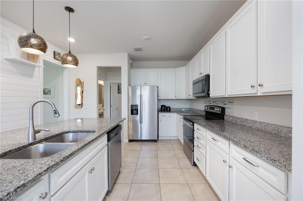 AVALON PARK - Residential