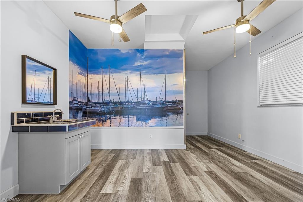 FORT MYERS SHORES - Residential