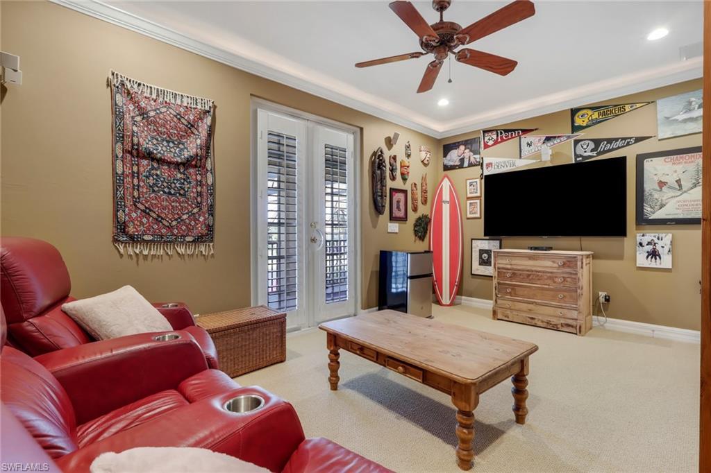 SATURNIA LAKES - Residential