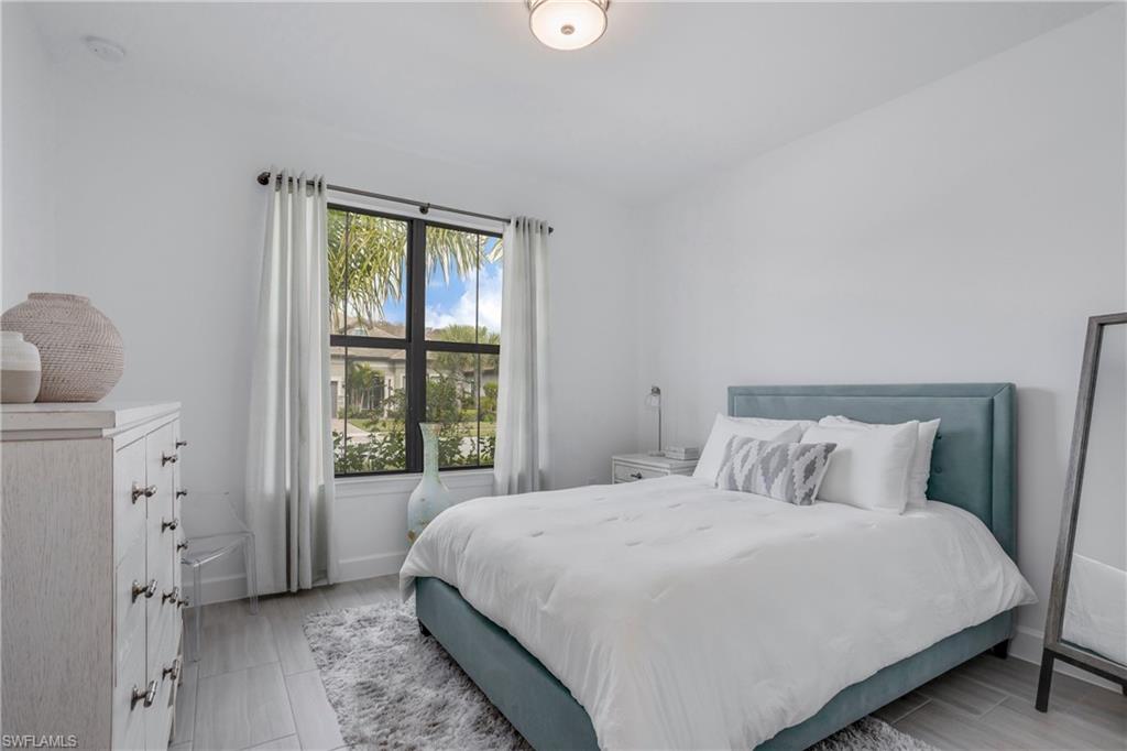 SOMERSET - Residential