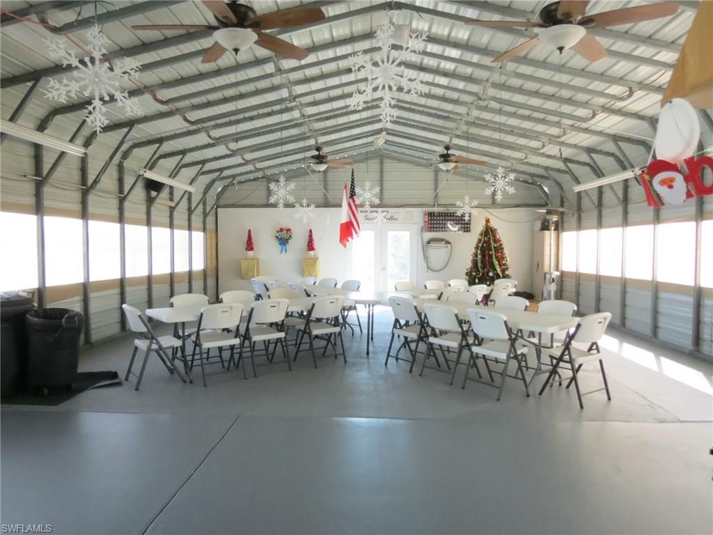 GRANADA LAKES ADULT  RV RESORT - Residential