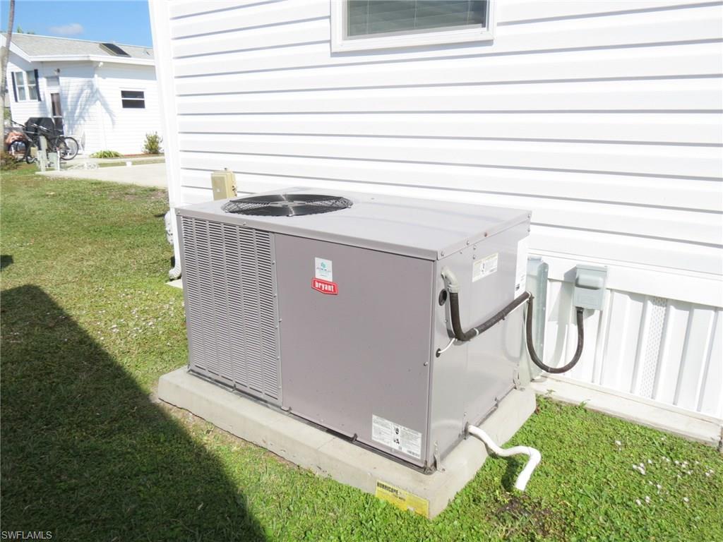 GRANADA LAKES ADULT  RV RESORT - Residential