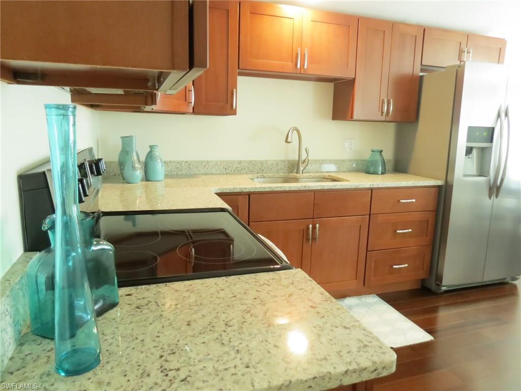 GRANADA LAKES ADULT  RV RESORT - Residential