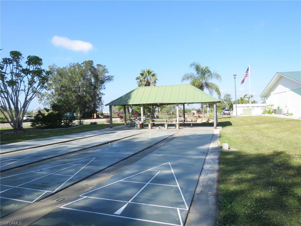 GRANADA LAKES ADULT  RV RESORT - Residential