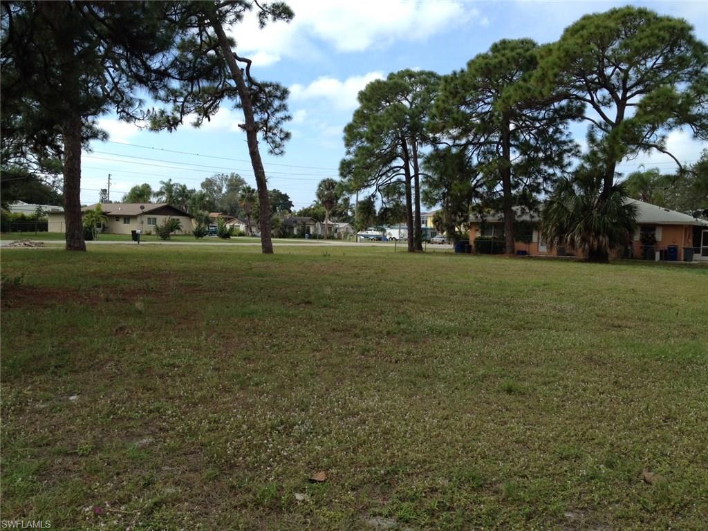 IMPERIAL SHORES - Land