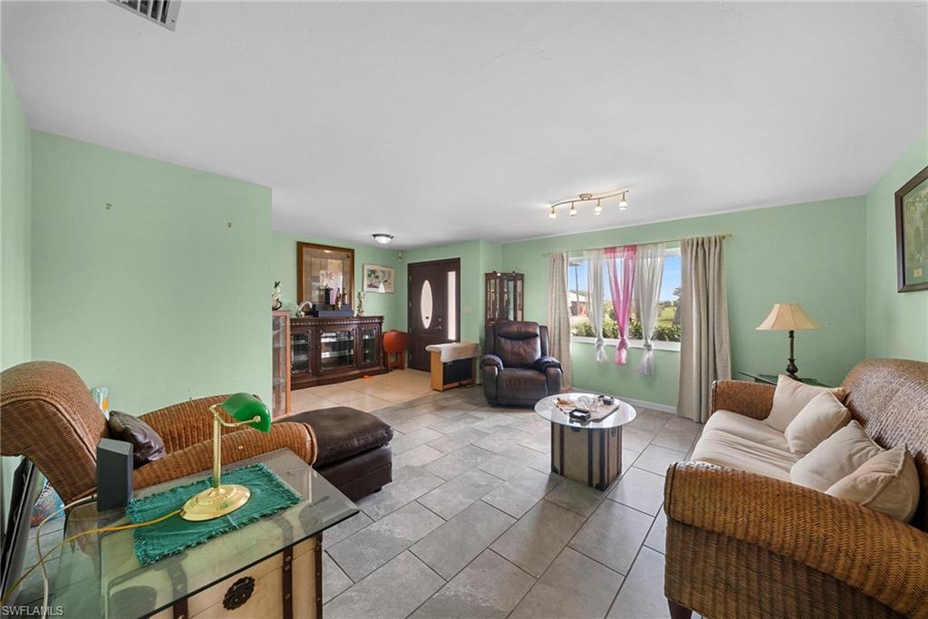 SAN CARLOS PARK - Residential