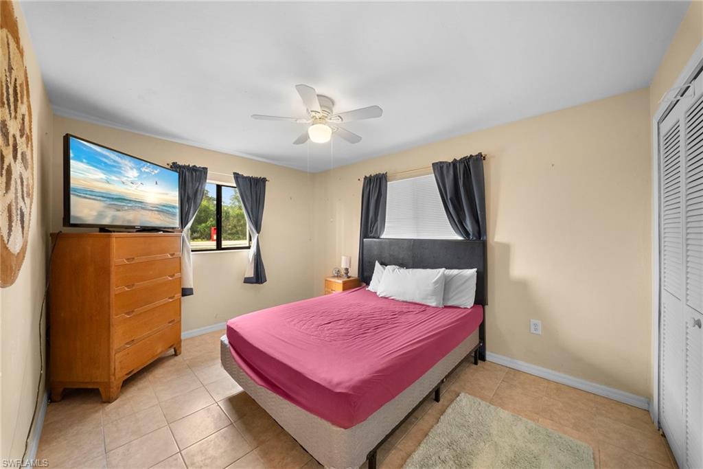 SAN CARLOS PARK - Residential