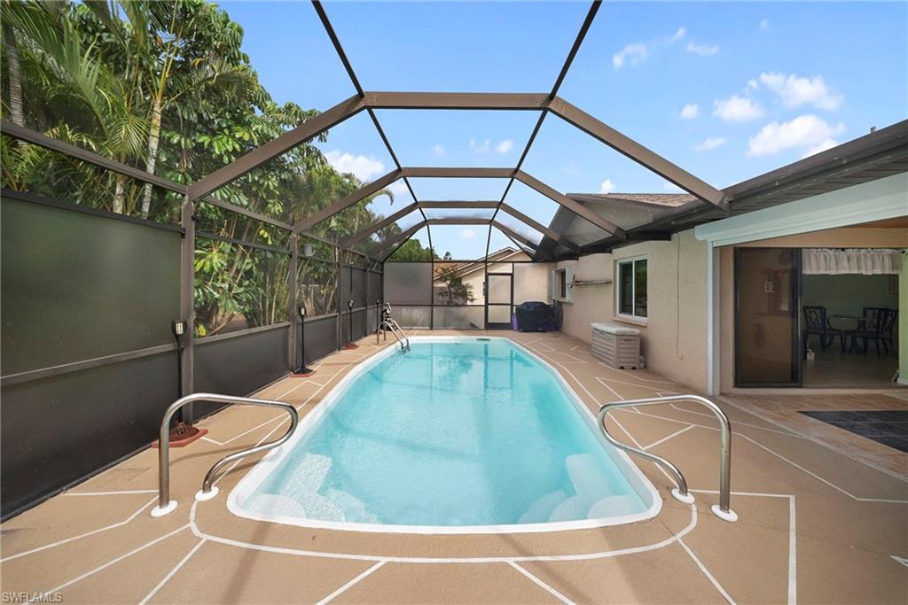 SAN CARLOS PARK - Residential