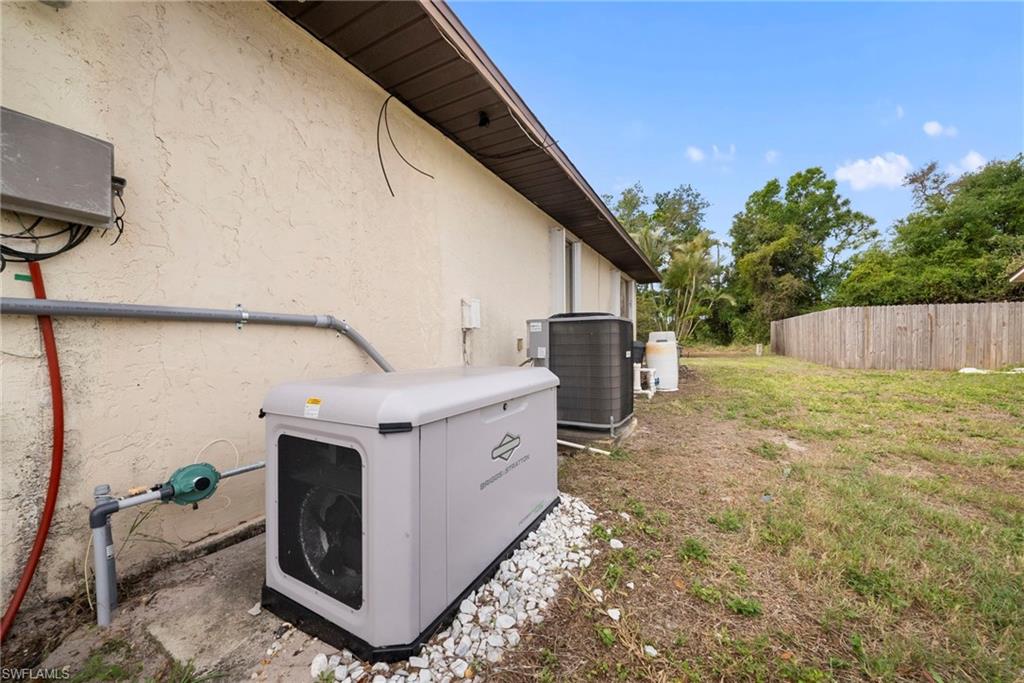 SAN CARLOS PARK - Residential