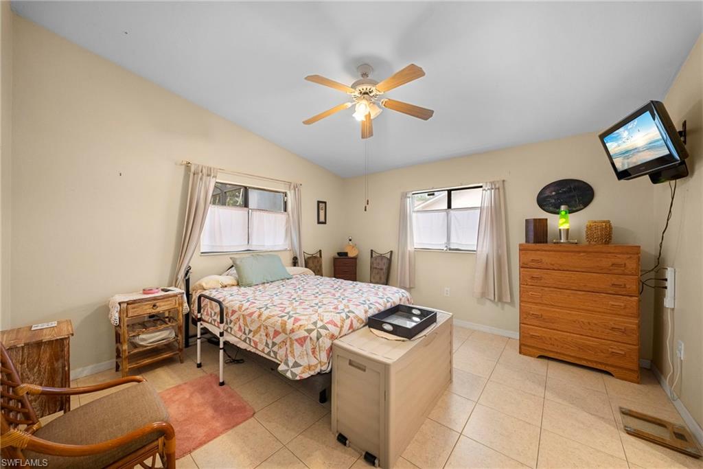 SAN CARLOS PARK - Residential