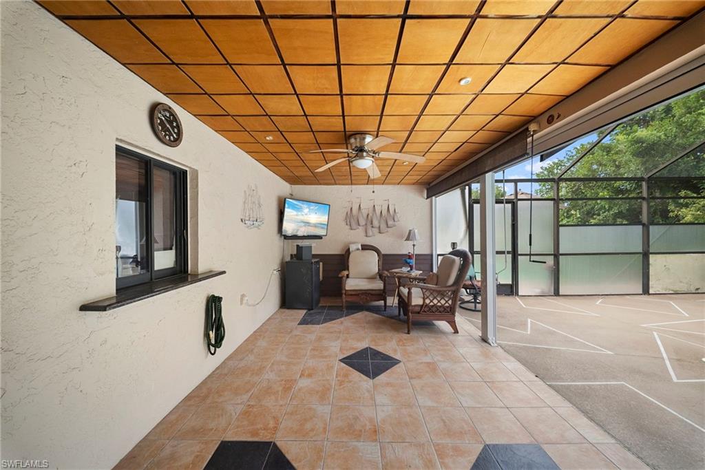 SAN CARLOS PARK - Residential