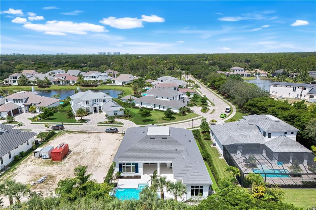 THE ENCLAVE OF DISTINCTION - Residential