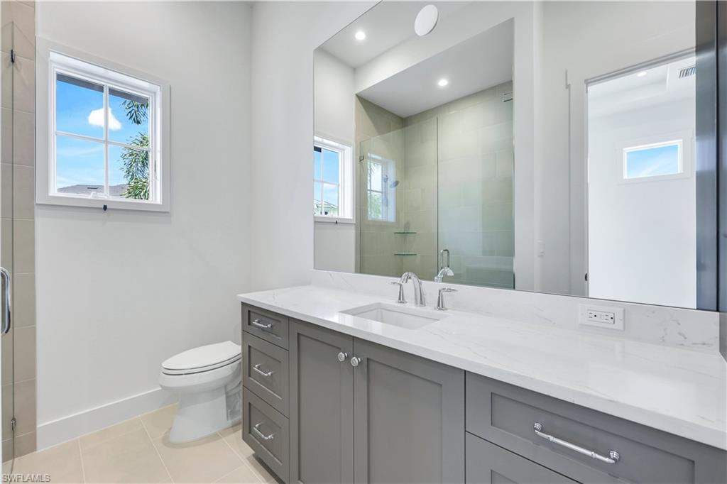 THE ENCLAVE OF DISTINCTION - Residential