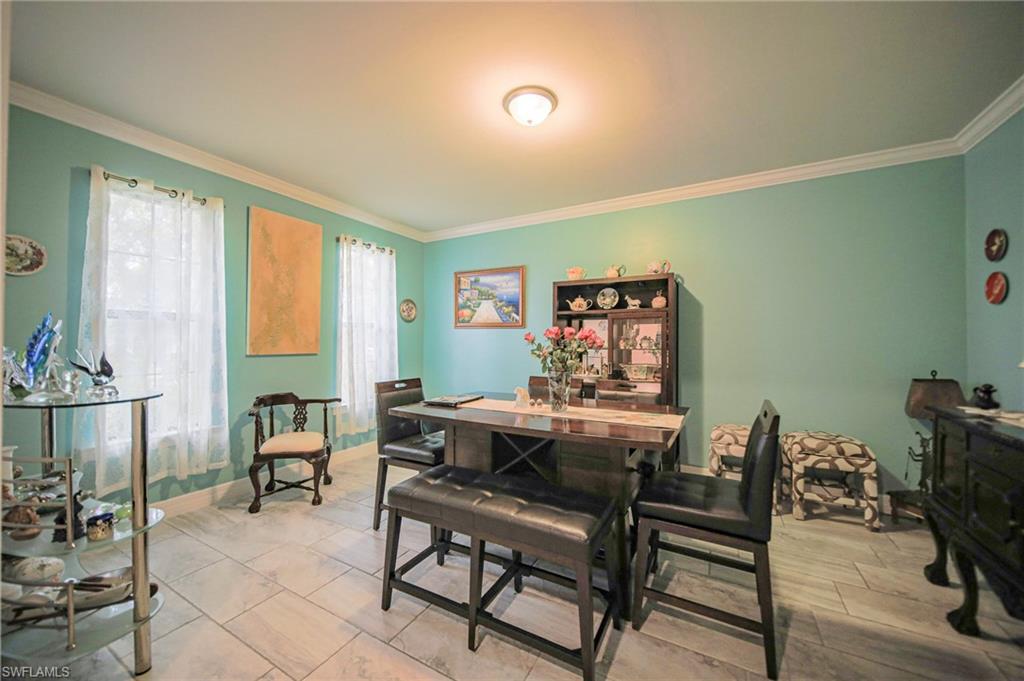 HAMPTON LAKES - Residential