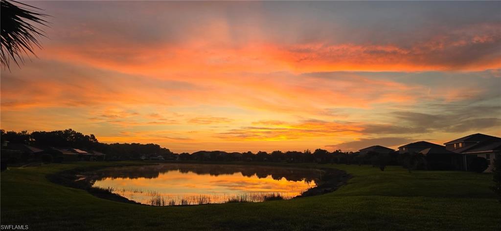 HAMPTON LAKES - Residential