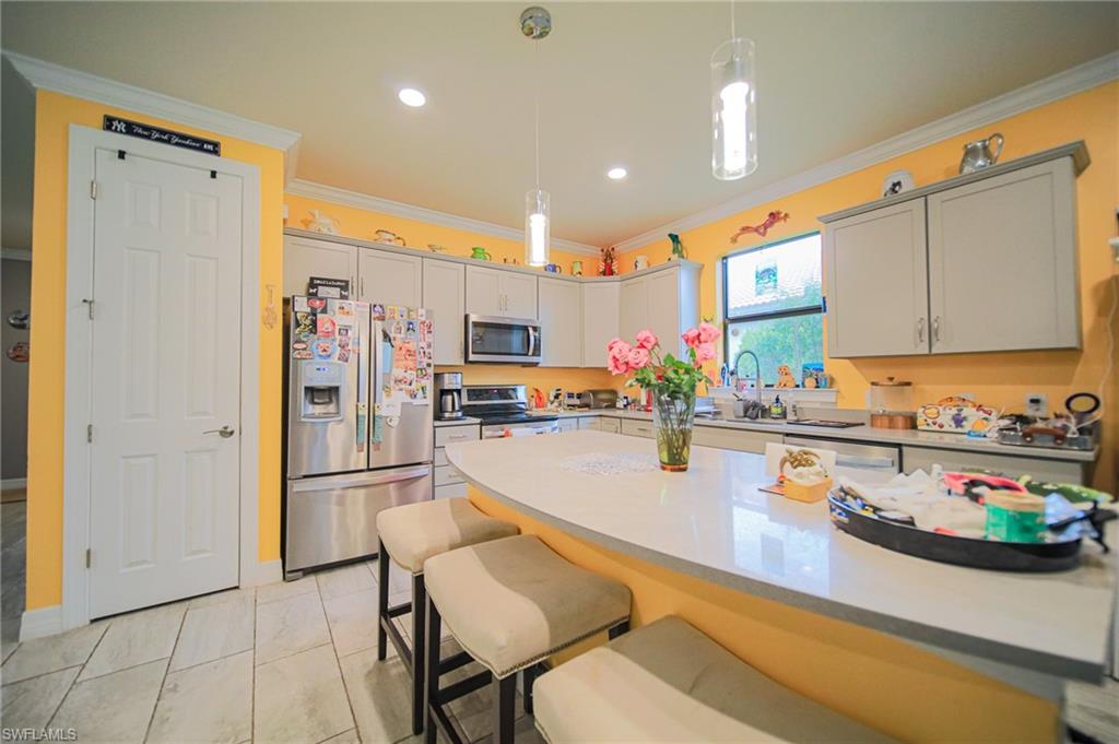 HAMPTON LAKES - Residential