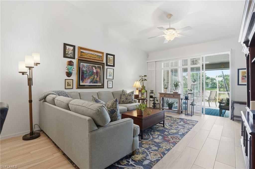 6195 Mandalay CIR