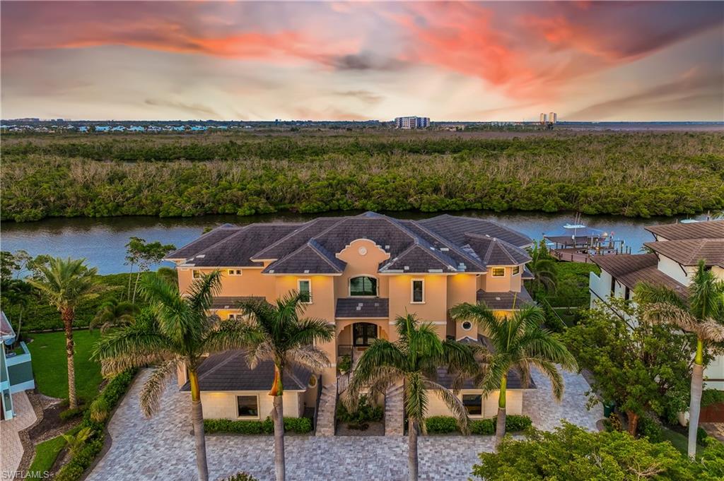 JONATHAN HARBOUR - Residential